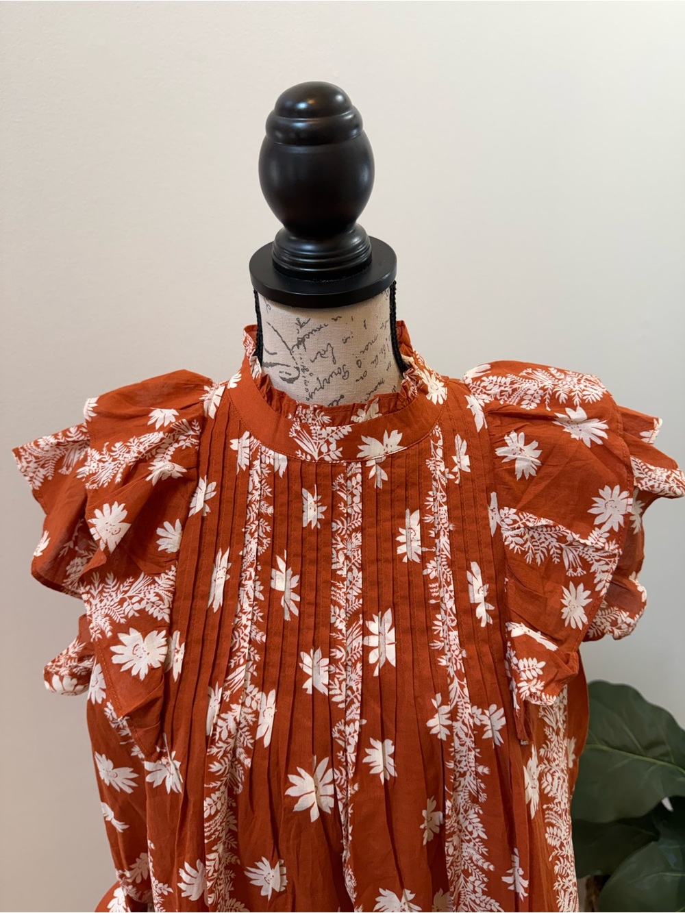 J. Marie NWT Rust Floral Ruffle Sleeve Blouse Medium 100% Cotton Top - Picture 3 of 8